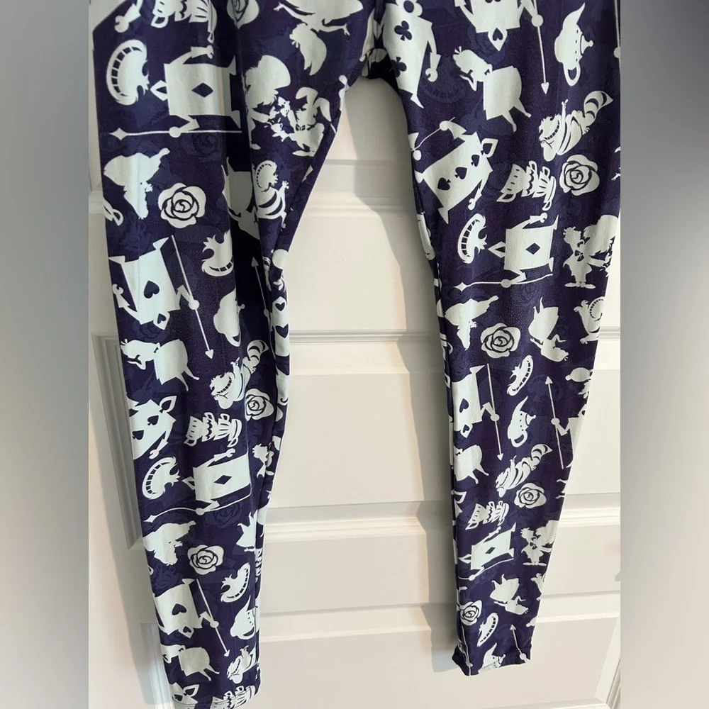 Lularoe Disney Alice in Wonderland Leggings Purple White Size Tall and Curvy TC